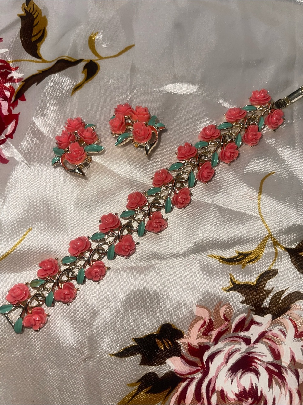 Vintage Floral Coral Rose Bracelet and Earring Set Gold finish
